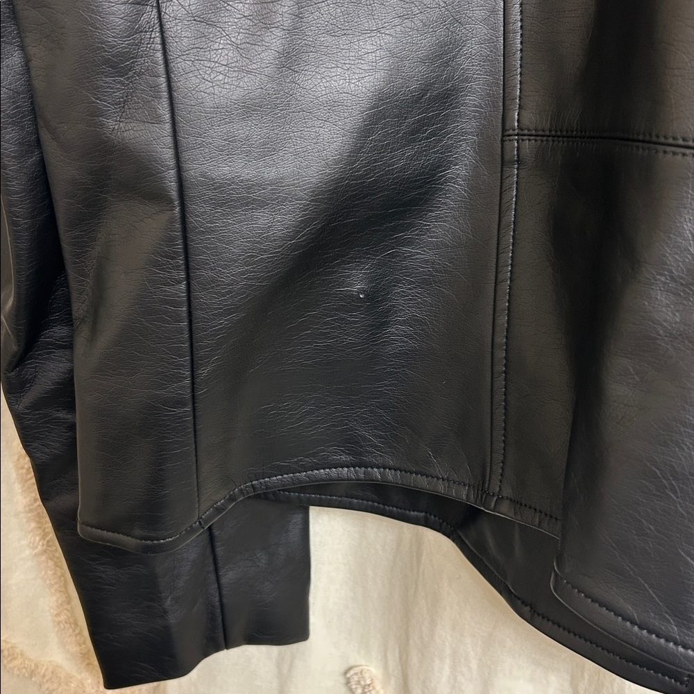 NWT Torrid Faux Leather Asymmetrical Moto Jacket in Black - Picture 11 of 12